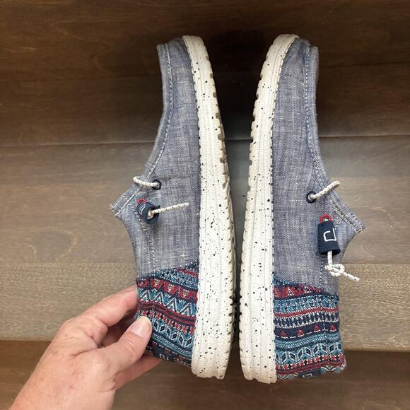 Hey Dude Wally Funk Shoes Mens Size 8 Gray Tribe Print Casual Lightweight Loafer - Picture 8 of 10